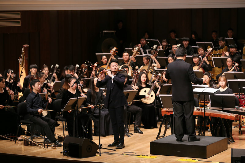 民乐系民族管弦乐团演奏